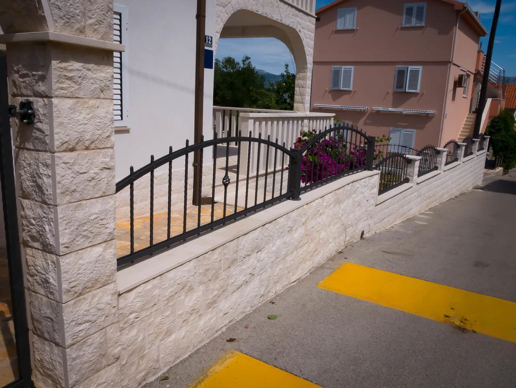Take It Easy Apartments Slatine Exterior foto